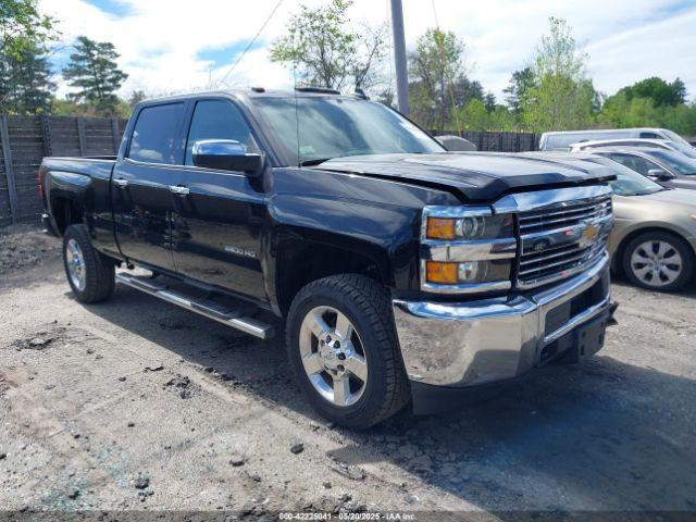  Salvage Chevrolet Silverado 2500