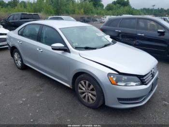  Salvage Volkswagen Passat