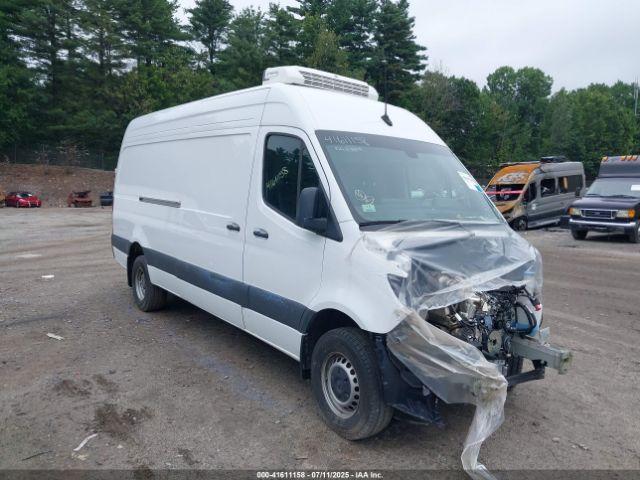  Salvage Mercedes-Benz Sprinter 3500