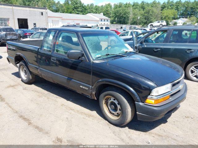  Salvage Chevrolet S-10