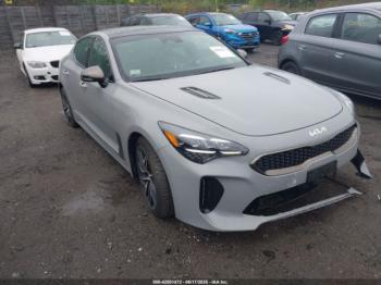  Salvage Kia Stinger
