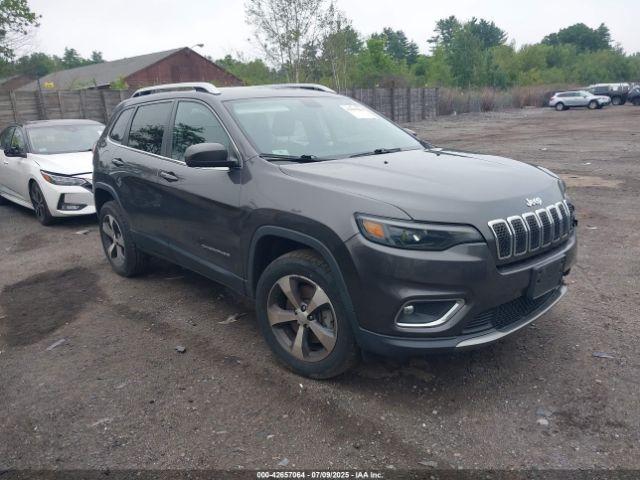  Salvage Jeep Cherokee