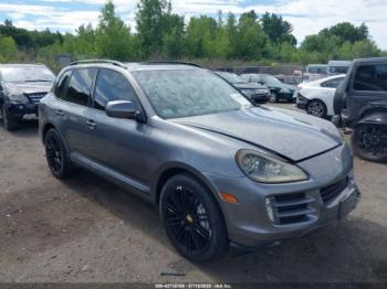  Salvage Porsche Cayenne