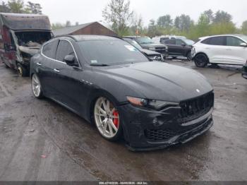  Salvage Maserati Levante