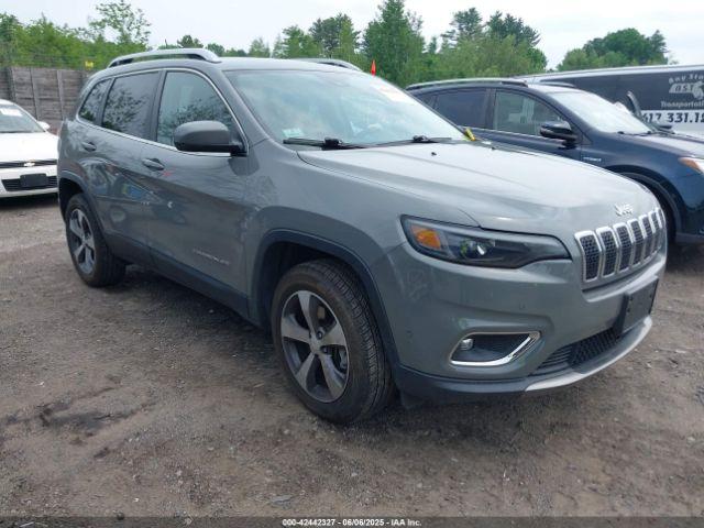  Salvage Jeep Cherokee