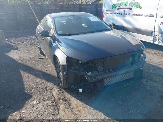  Salvage Volvo S60