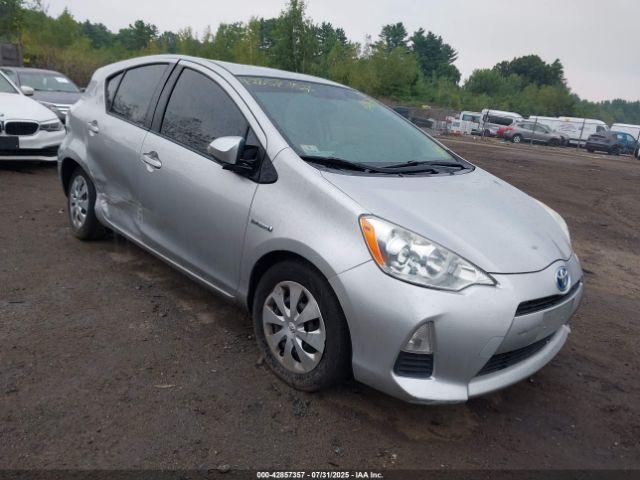  Salvage Toyota Prius c