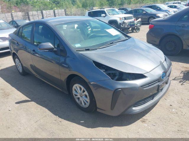  Salvage Toyota Prius