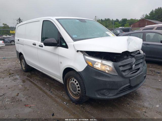  Salvage Mercedes-Benz Metris