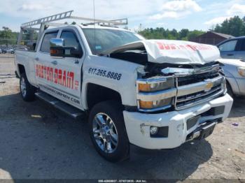  Salvage Chevrolet Silverado 2500
