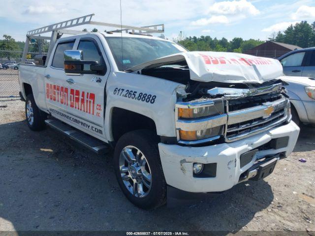  Salvage Chevrolet Silverado 2500