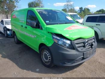  Salvage Mercedes-Benz Metris
