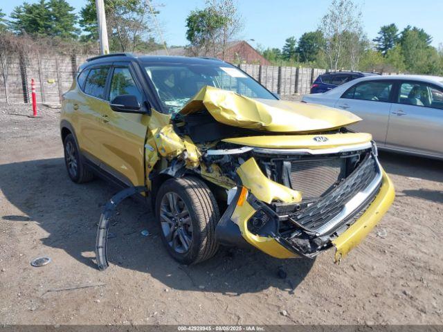 Salvage Kia Seltos