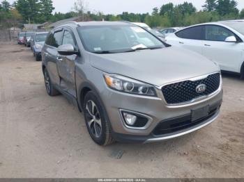  Salvage Kia Sorento