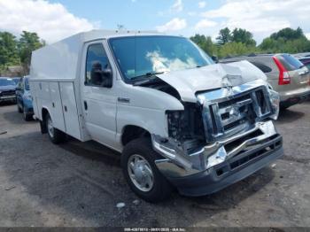  Salvage Ford E-350