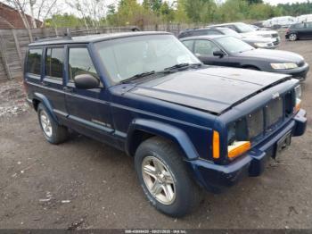  Salvage Jeep Cherokee