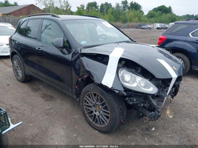 Salvage Porsche Cayenne