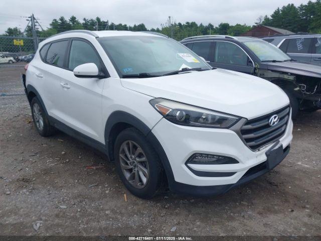  Salvage Hyundai TUCSON