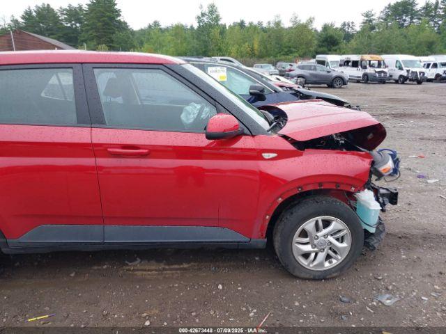  Salvage Hyundai VENUE