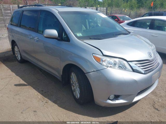  Salvage Toyota Sienna