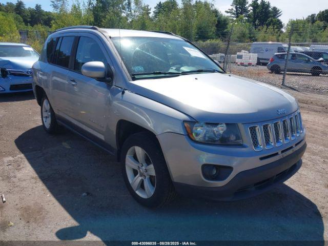  Salvage Jeep Compass