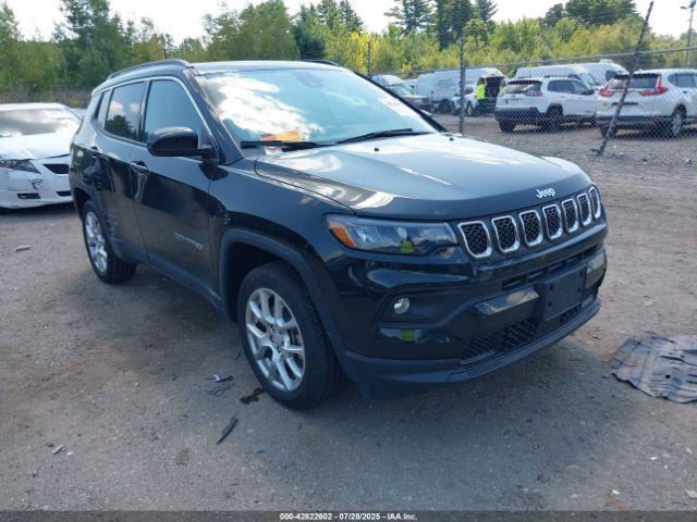  Salvage Jeep Compass