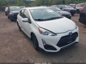  Salvage Toyota Prius c
