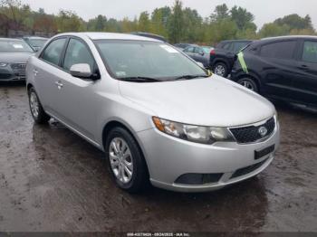  Salvage Kia Forte