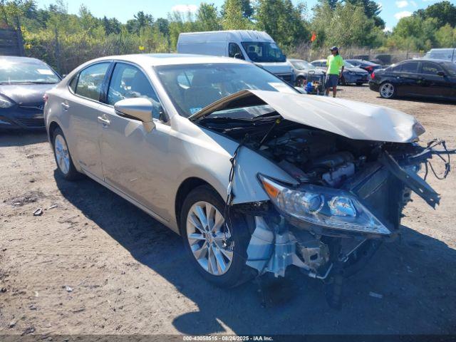  Salvage Lexus Es
