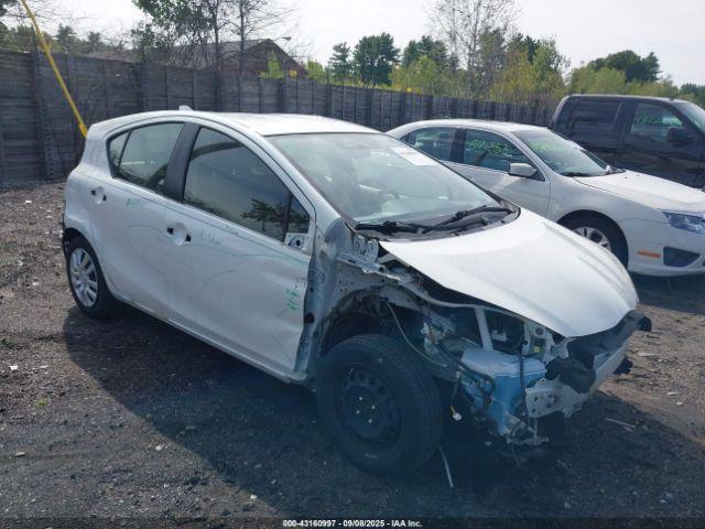  Salvage Toyota Prius c