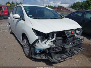  Salvage Nissan LEAF