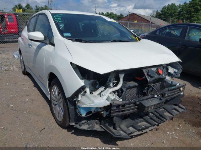  Salvage Nissan LEAF