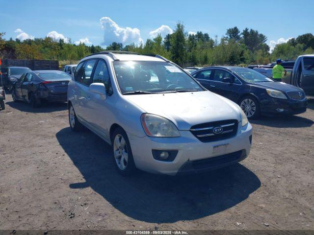  Salvage Kia Rondo