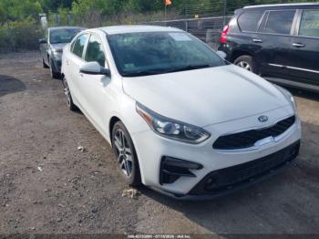  Salvage Kia Forte