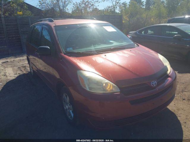  Salvage Toyota Sienna