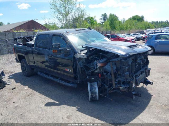  Salvage Chevrolet Silverado 2500