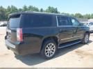 GMC Yukon Denali Image 15