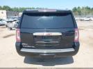 GMC Yukon Denali Image 9
