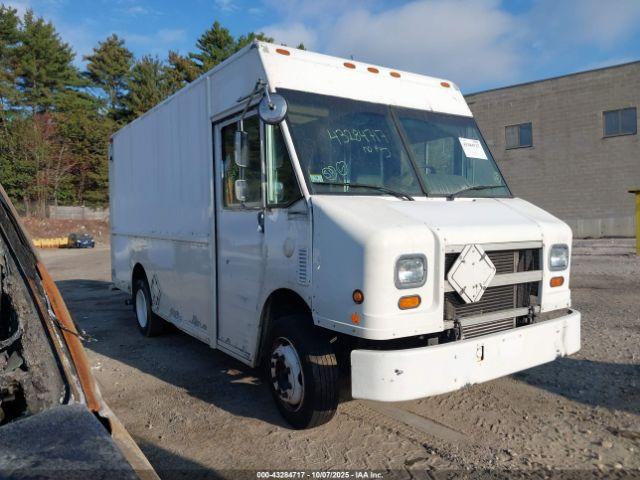  Salvage Freightliner Chassis