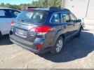 Subaru Outback 2.5i Image 11
