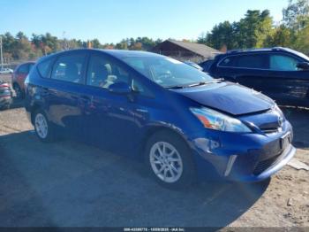  Salvage Toyota Prius v