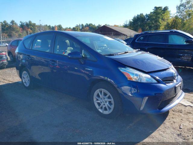  Salvage Toyota Prius v
