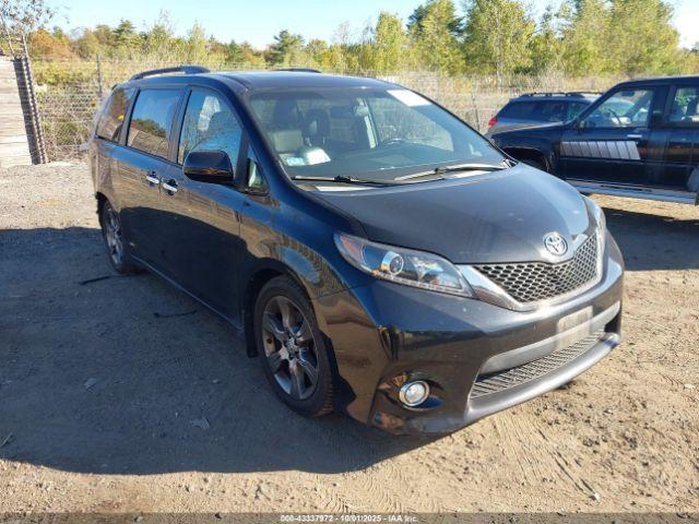 Salvage Toyota Sienna
