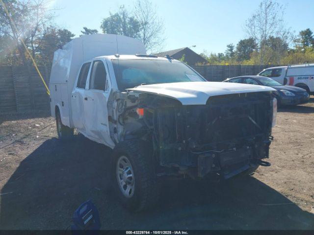  Salvage General Motors Sierra 3500HD