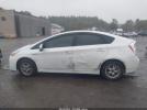 Toyota Prius Four Image 10