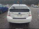 Toyota Prius Four Image 11