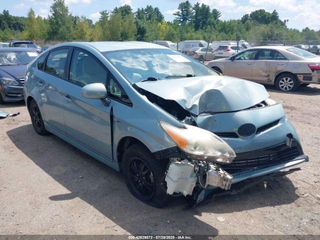  Salvage Toyota Prius