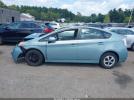 Toyota Prius Three Image 3