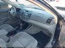 Toyota Camry Le Image 7