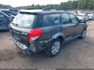 Subaru Outback 2.5i Image 12